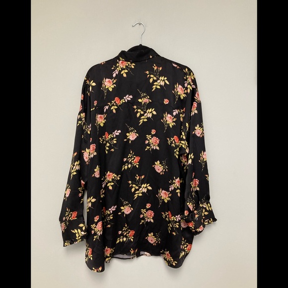 R13 drop neck tuxedo shirt. SIZE XS - Picture 15 of 15